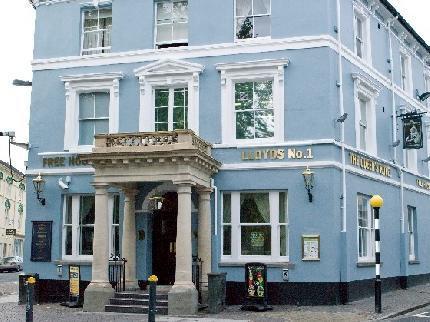 The Queen'S Hotel Wetherspoon Newport (Gwent) Exterior photo